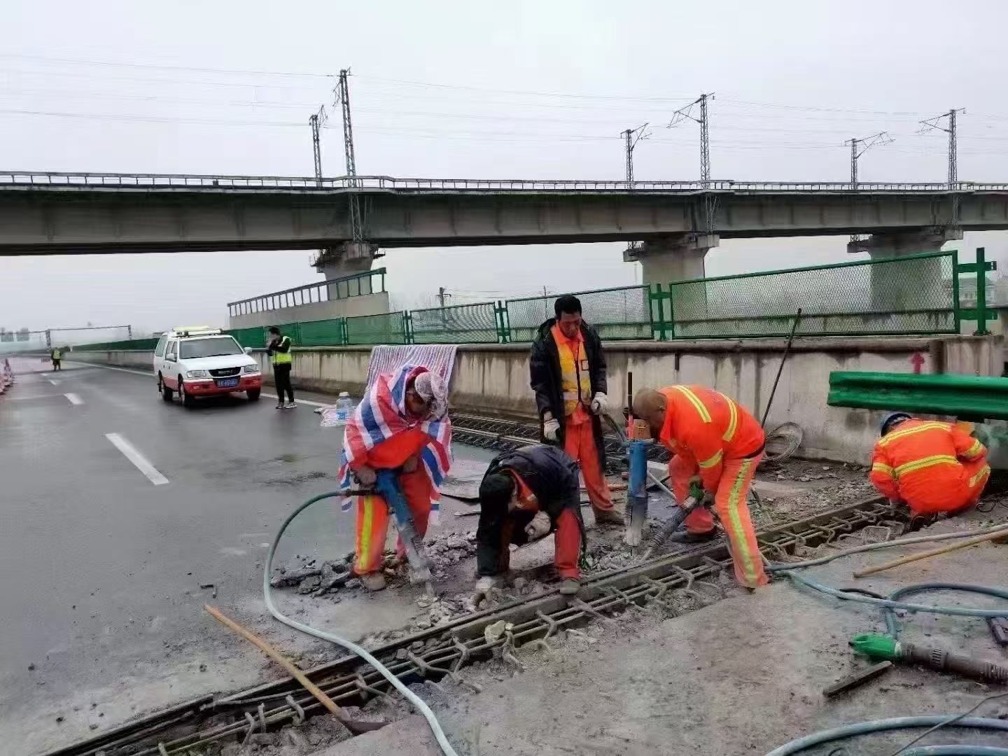 永寿桥梁伸缩缝抢修料